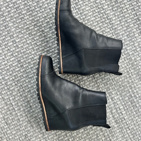 UGG Pax Leather Wedge Bootie Brown Size 10 - Picture 9 of 13